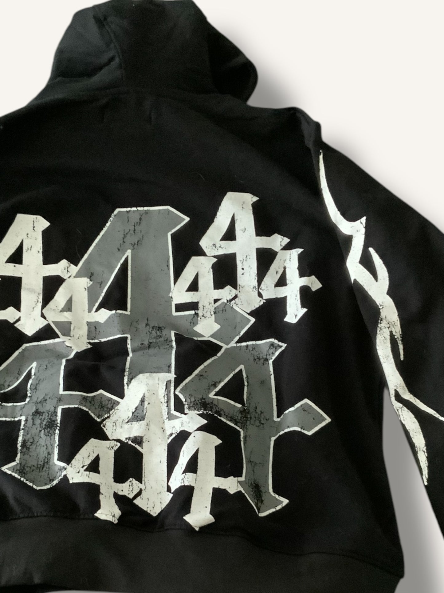 Noir Vintage Pullover Hoodie – Lightweight Washed Black